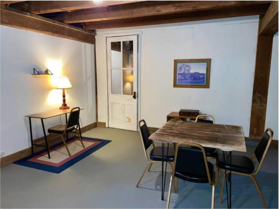 The Barn At Evermore: Riverfront Retreat W/Hot Tub Luray Bagian luar foto